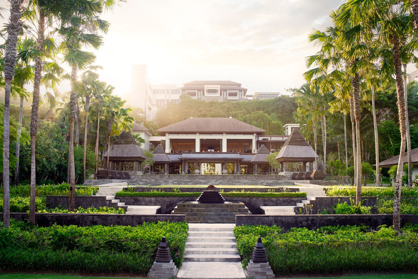 THE RITZ-CARLTON BALI | MARRIOTT STARS OFFER "STAY 4 PAY 3" FOR SELECTIVE SUITE TYPES, with USD 100 HOTEL CREDIT
