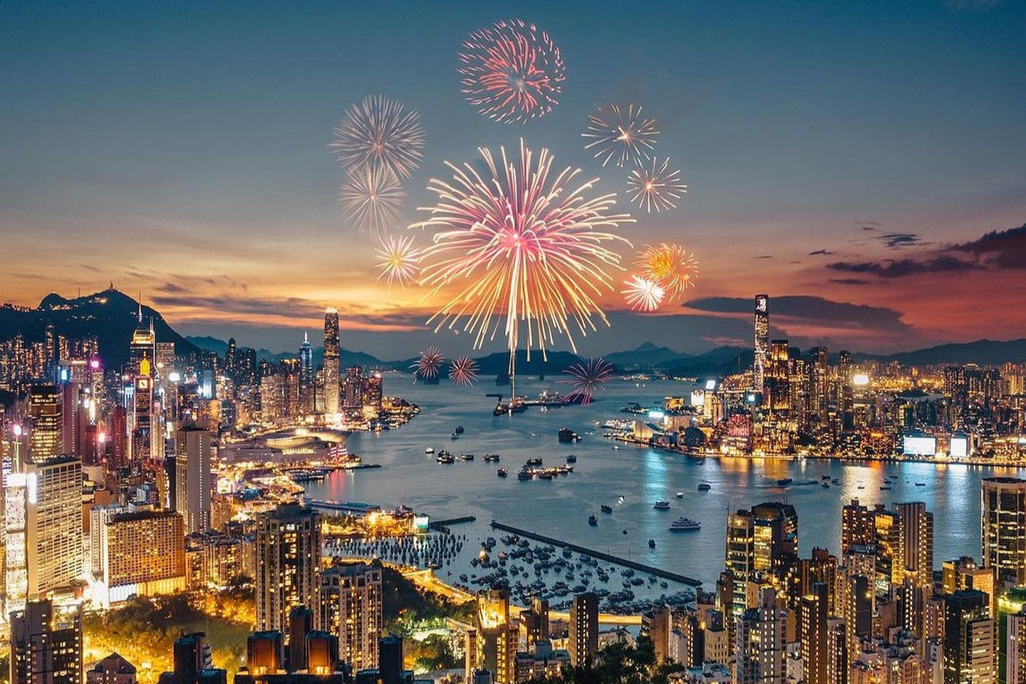 FOUR SEASONS HONG KONG | EXCLUSIVE PROMOTION, Complimentary HKD 500 Hotel Credit