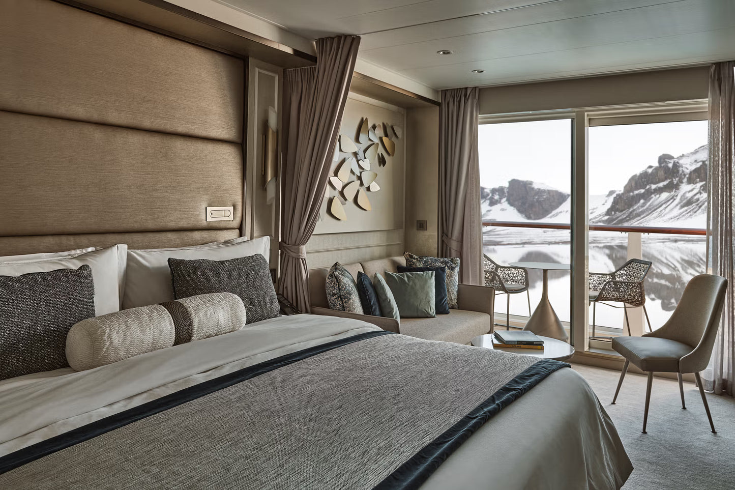DU THUYỀN SILVERSEA: NAM CỰC - HÀNH TRÌNH KHÁM PHÁ VÙNG ĐẤT CUỐI CÙNG VỚI ƯU ĐÃI ĐỘC QUYỀN - KHỞI HÀNH TỪ THÁNG 10/2026