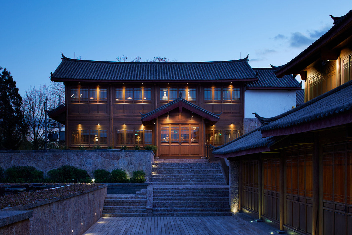 8-DAY JOURNEY DISCOVER LIJIANG – SHANGHAI – SUZHOU