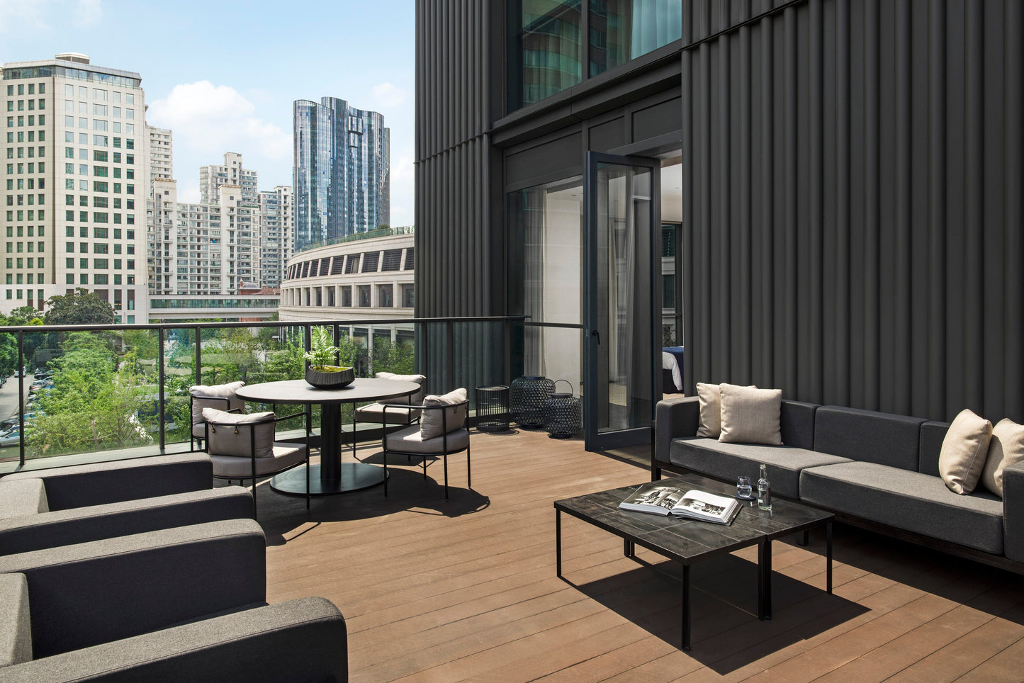 THE MIDDLE HOUSE SHANGHAI | SERANDIPIANS OFFERS with $100 Hotel credit