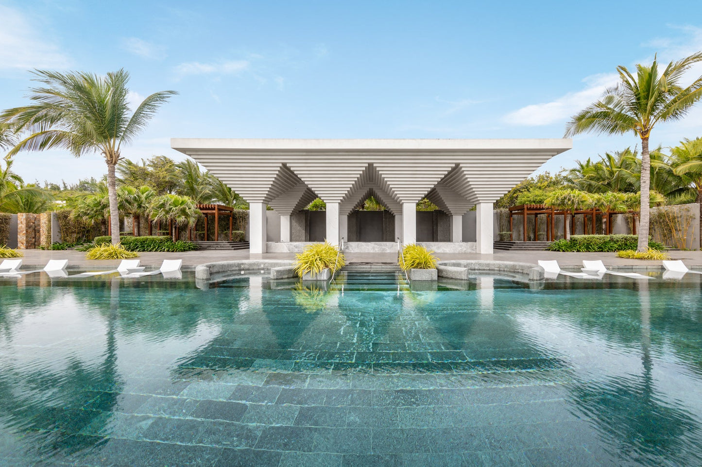 JW MARRIOTT CAM RANH | KHUYẾN MÃI ĐỘC QUYỀN MARRIOTT STARS & LUMINOUS