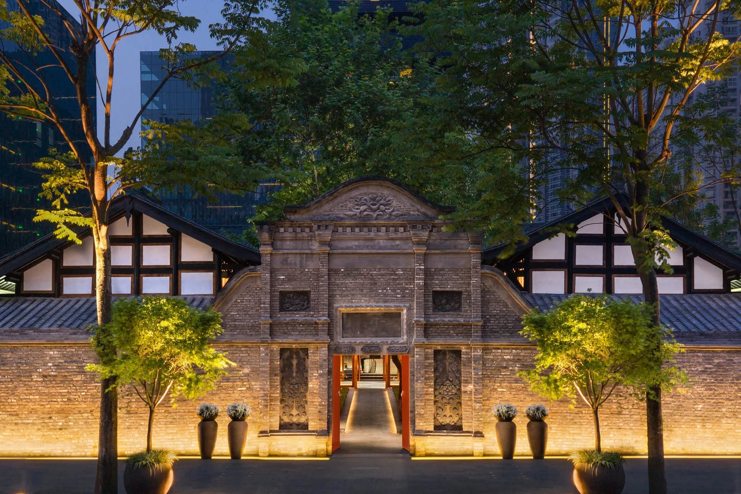 7-DAY JOURNEY TO DISCOVER CHENGDU & JIUZHAIGOU