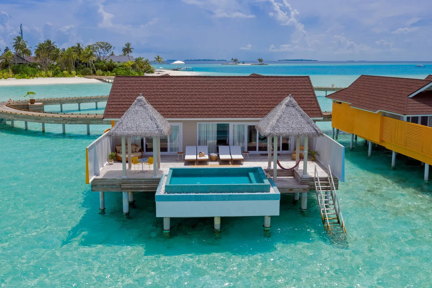 THE STANDARD, HURUVALHI MALDIVES