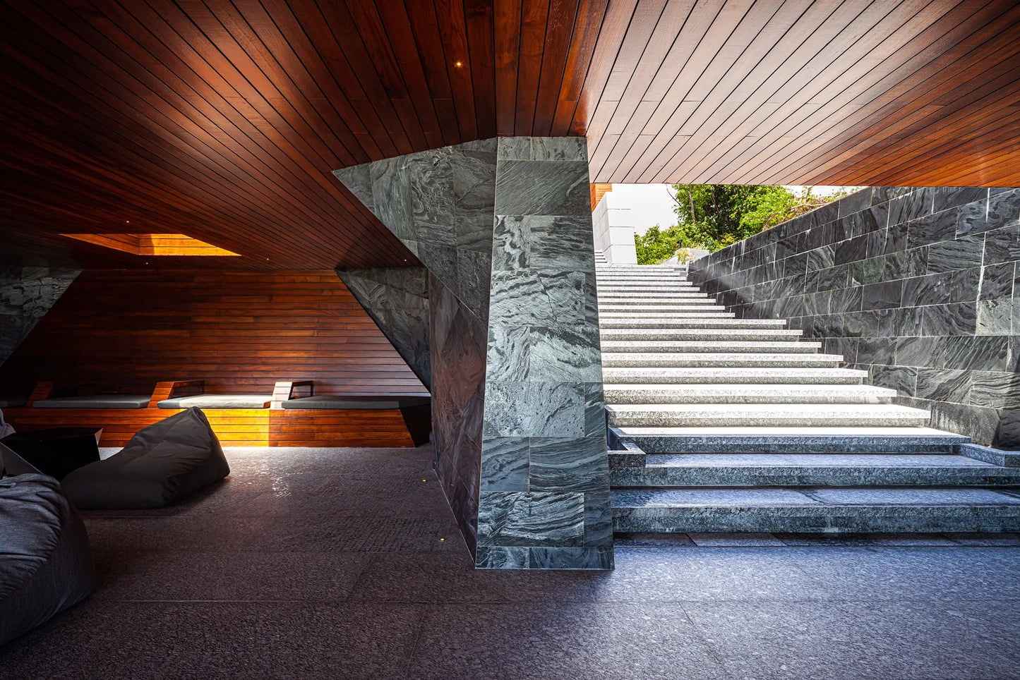 MASON PATTAYA | DESIGN HOTELS COLLECTIVE OFFERS, FREE 60mins Himalayan Hot Stone massage