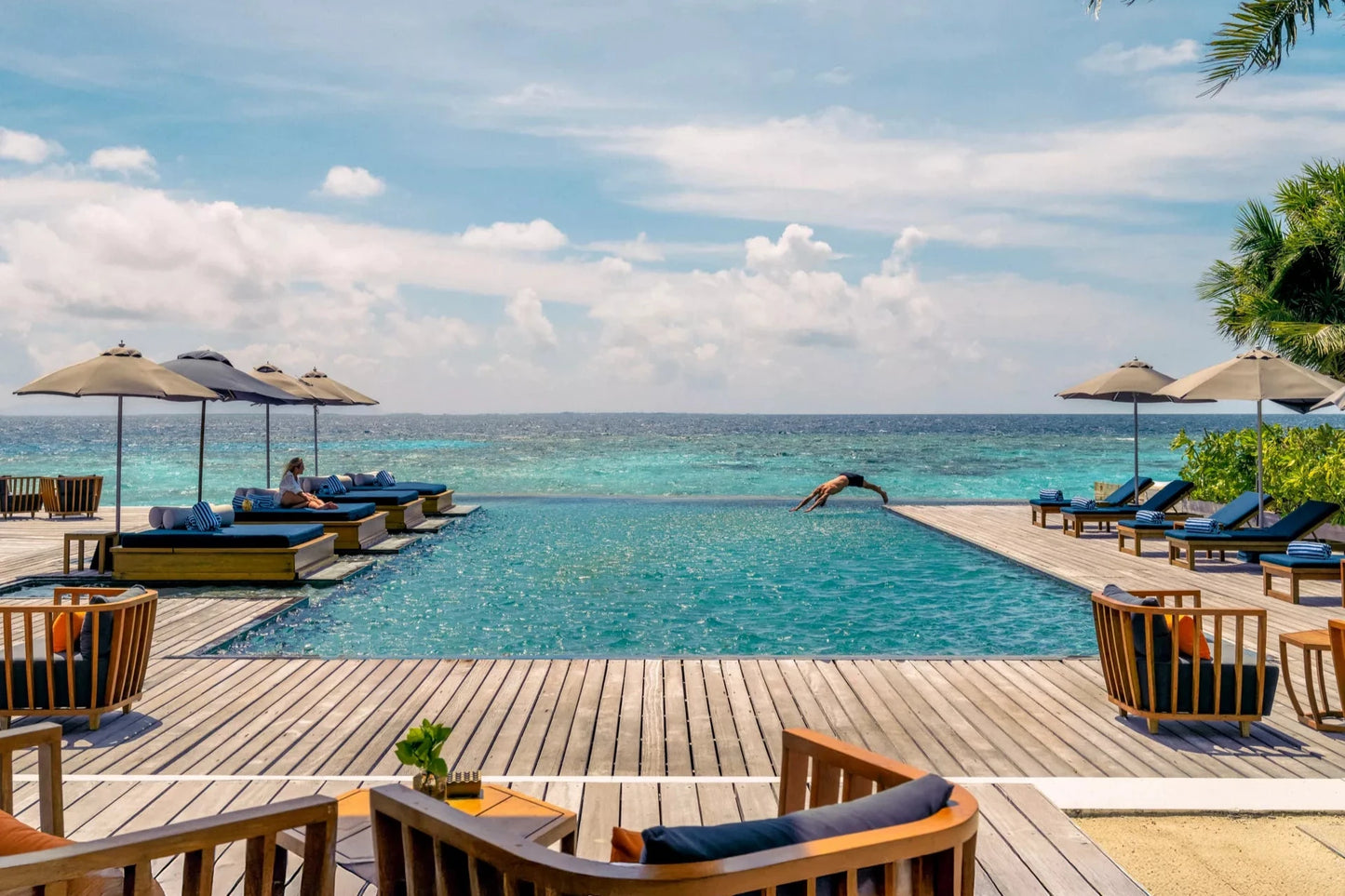 RAFFLES MALDIVES MERADHOO RESORT