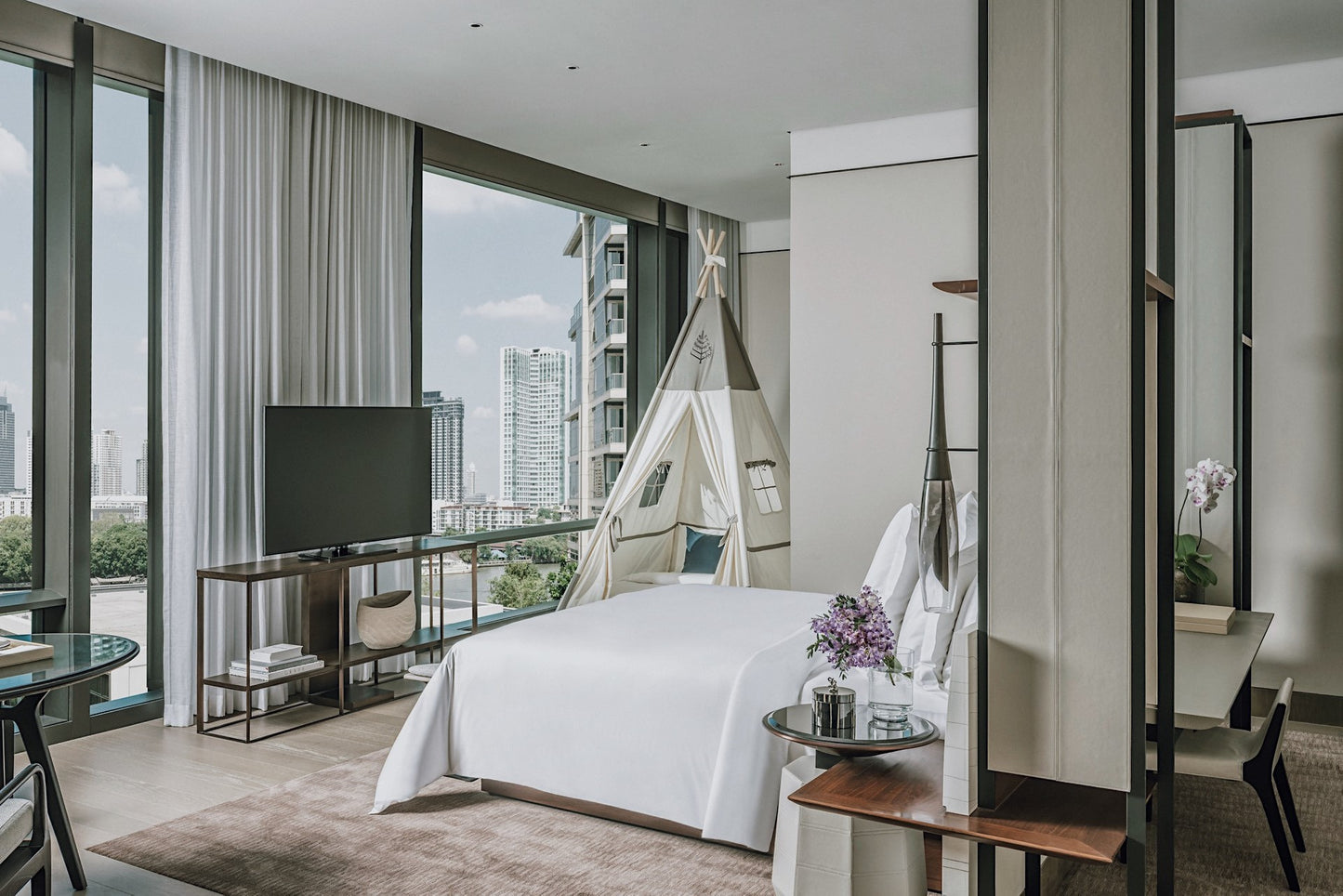 Four Seasons Hotel Bangkok at Chao Phraya River