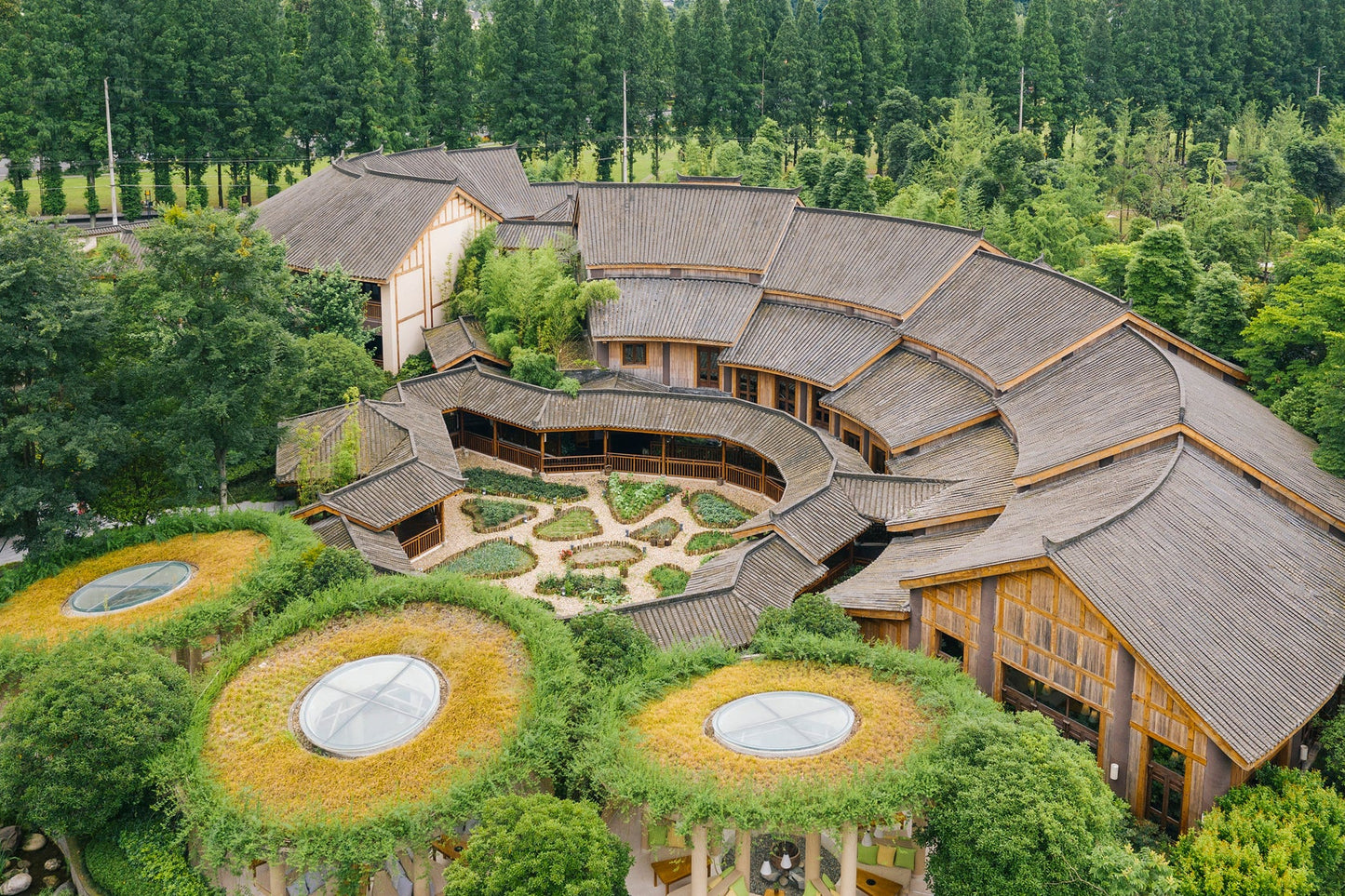 5-DAY JOURNEY TO DISCOVER CHENGDU AND SIX SENSES QING CHENG MOUNTAIN