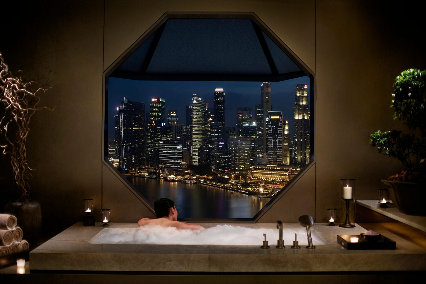 THE RITZ-CARLTON MILLENIA SINGAPORE | 25% OFF (MIN 4 NIGHT), with $100 Hotel Credit