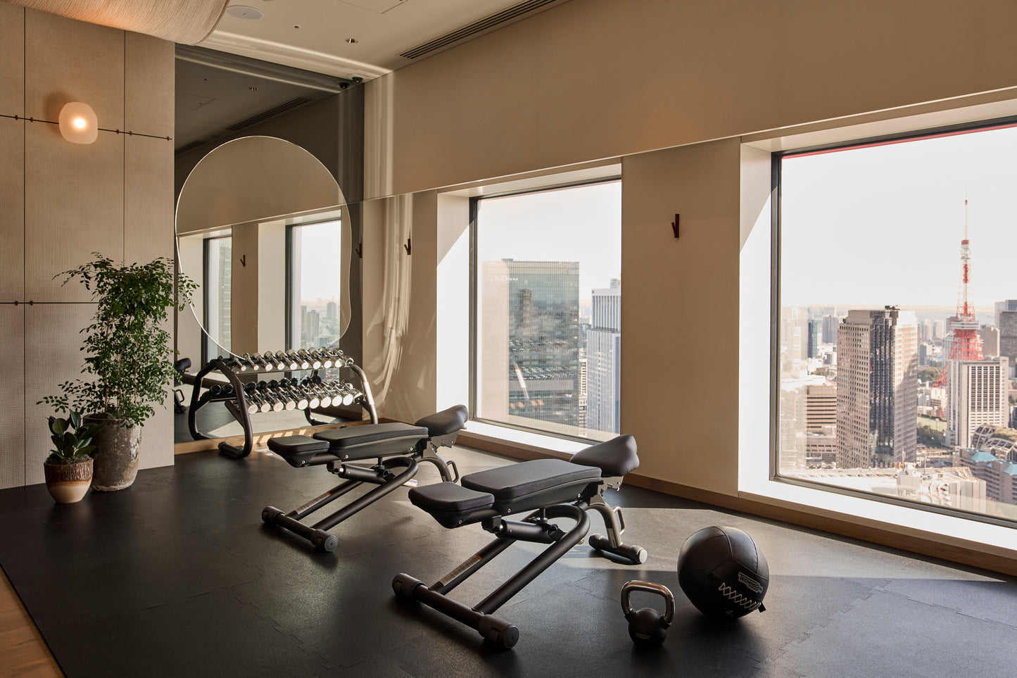 1 TOKYO HOTEL | EXCLUSIVE PROMOTION