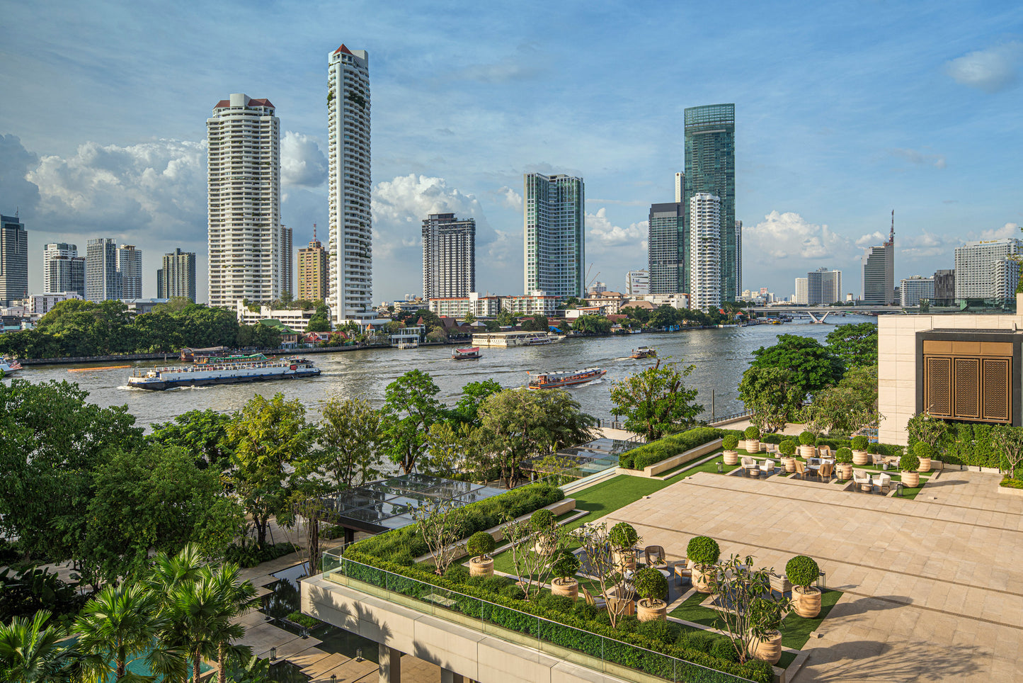 FOUR SEASONS HOTEL BANGKOK AT CHAO PHRAYA RIVER | KHUYẾN MÃI ĐẶC BIỆT