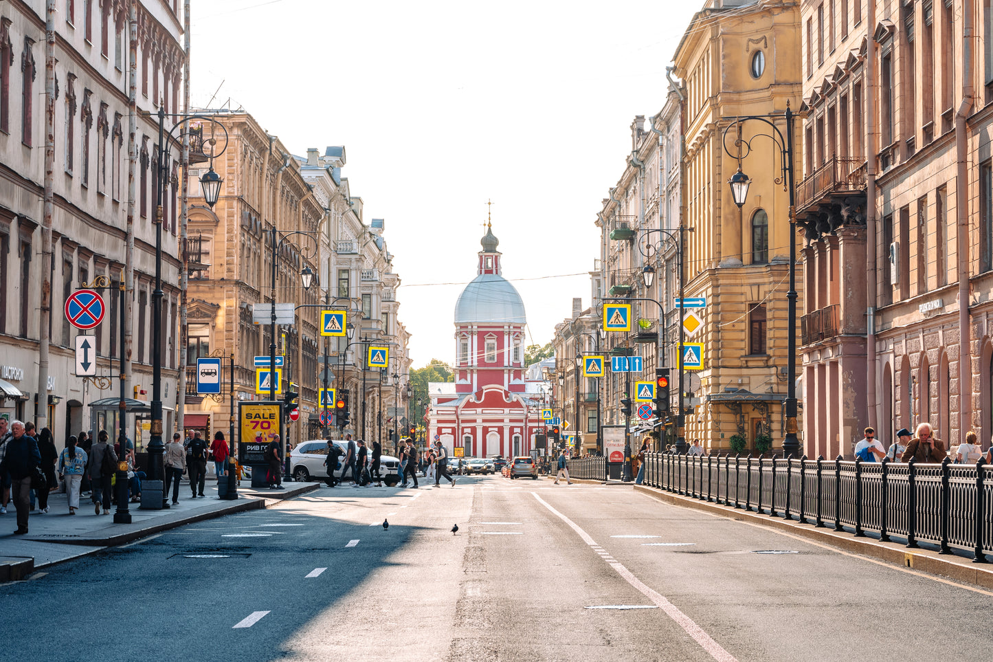 7-DAY, 6-NIGHT JOURNEY TO DISCOVER RUSSIA IN AUTUMN | MOSCOW & ST. PETERSBURG
