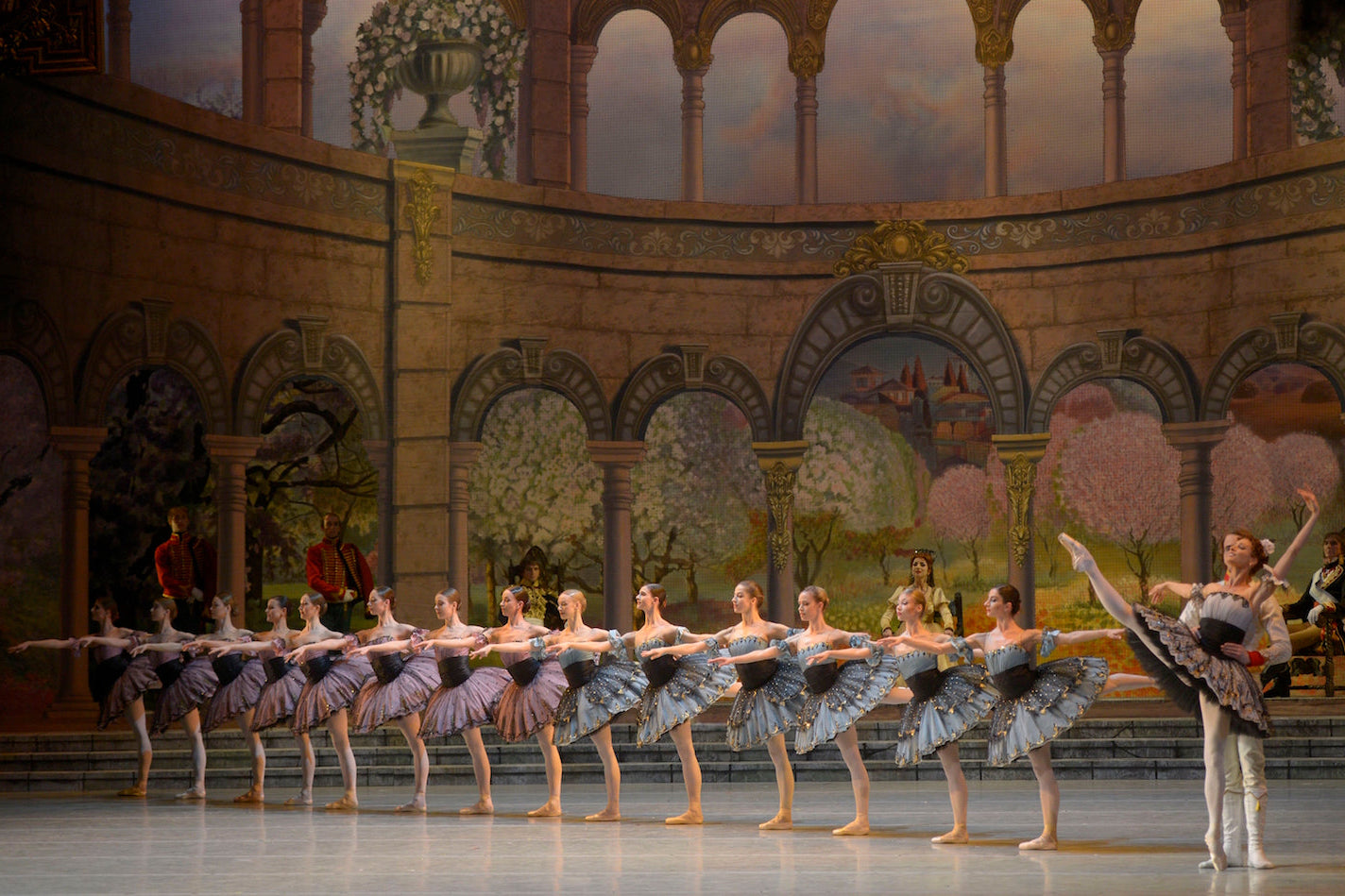 HÀNH TRÌNH 4 NGÀY KHÁM PHÁ NGA, MÙA HÈ VÀ THU | ST. PETERSBURG