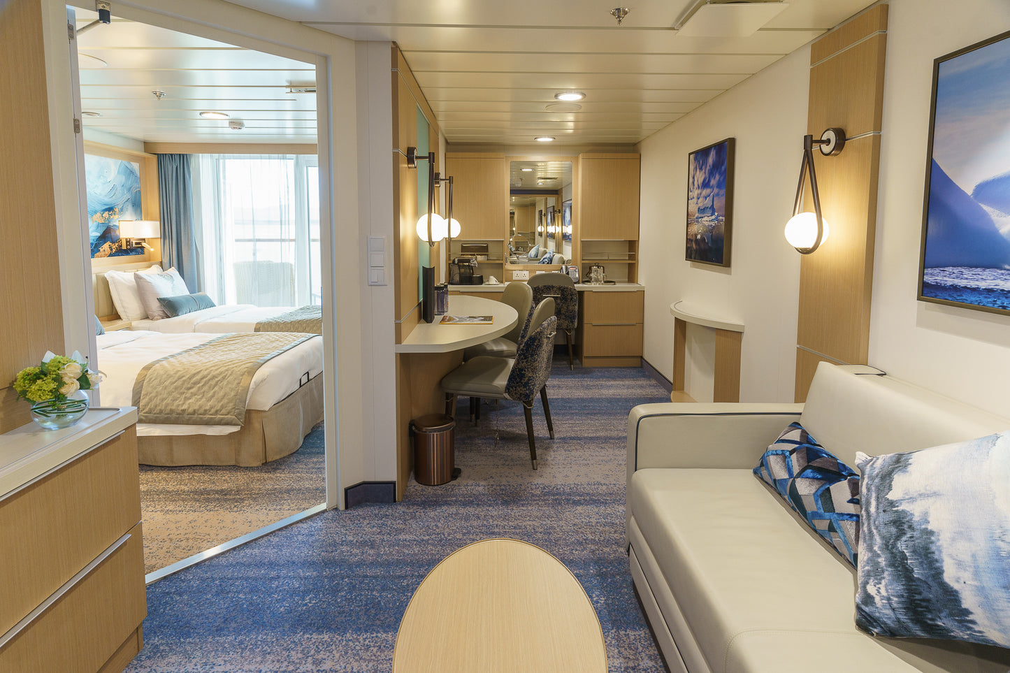 HÀNH TRÌNH KHÁM PHÁ NAM CỰC ANTARTIC EXPRESS: SAIL SOUTH, FLY NORTH - OCEAN EXPLORER, WORLD VOYAGER
