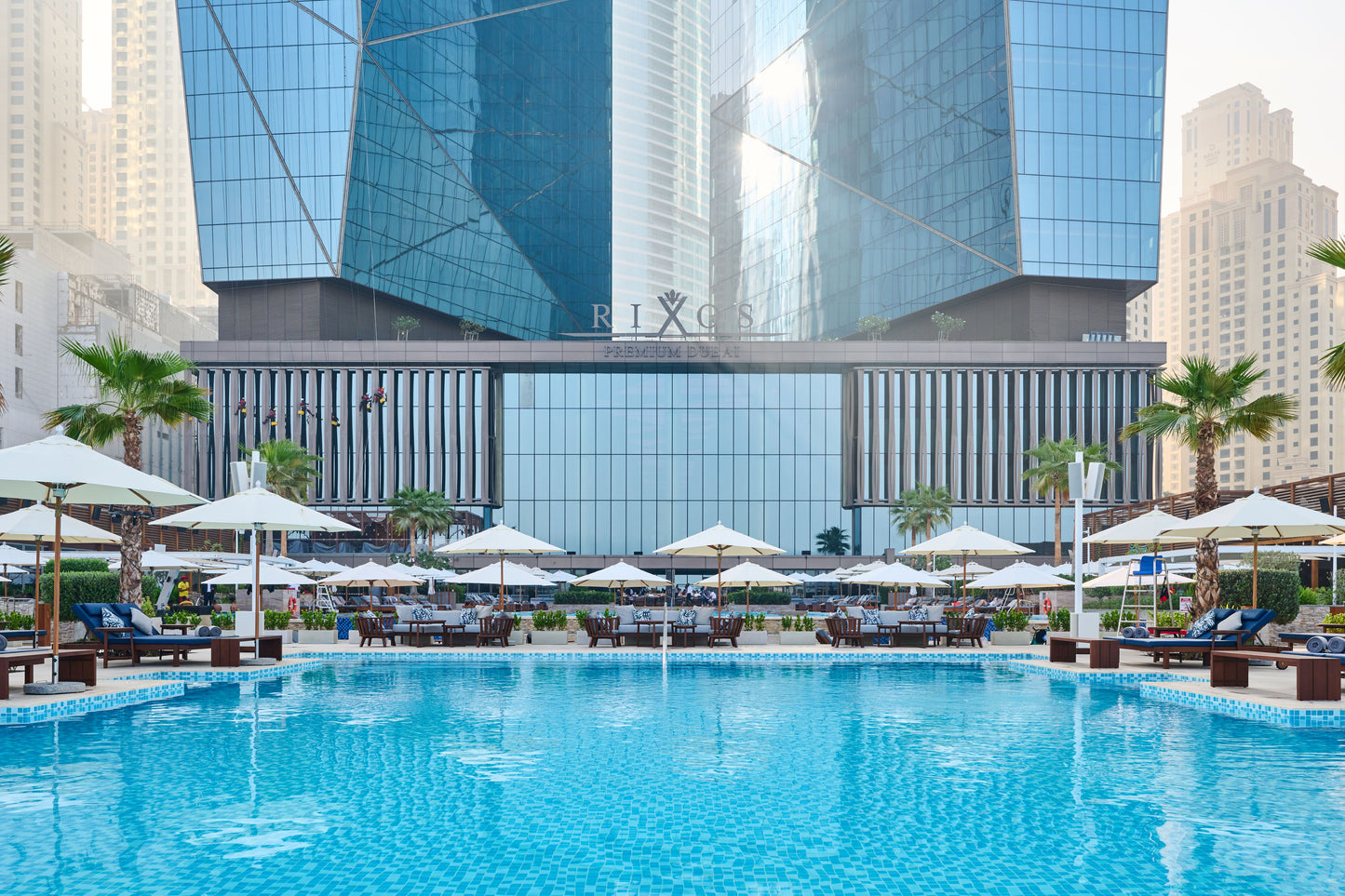 RIXOS PREMIUM JBR DUBAI | Khuyến Mãi Độc Quyền "Ở 3 TRẢ 2" ACCOR PREFERRED BY HERA