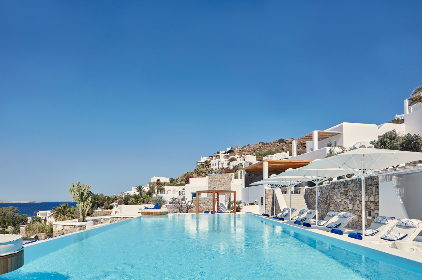 8-DAY JOURNEY IN GREECE | ATHENS, SANTORINI, MYKONOS