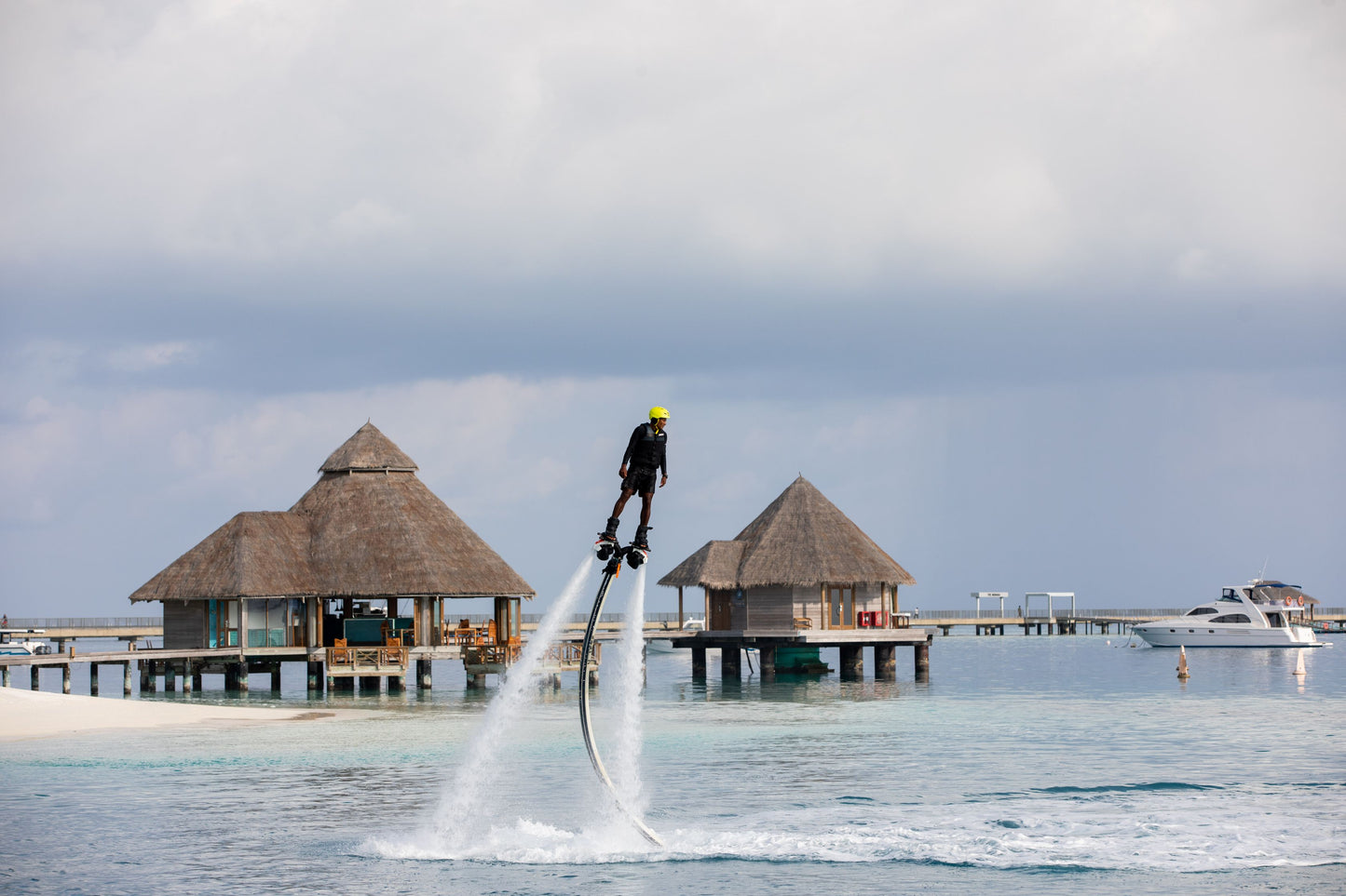 CONRAD MALDIVES RANGALI ISLAND
