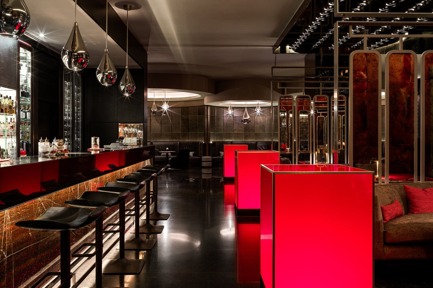 FOUR SEASONS HOTEL MOSCOW | Khuyến Mãi Độc Quyền