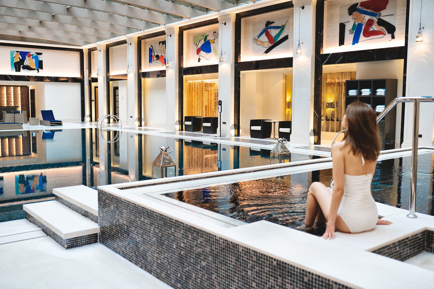 FOUR SEASONS HOTEL MOSCOW | Khuyến Mãi Độc Quyền